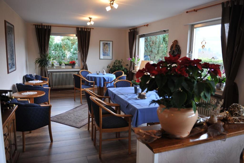 Hotel Pension Haus Berghof Hellenthal Exterior photo