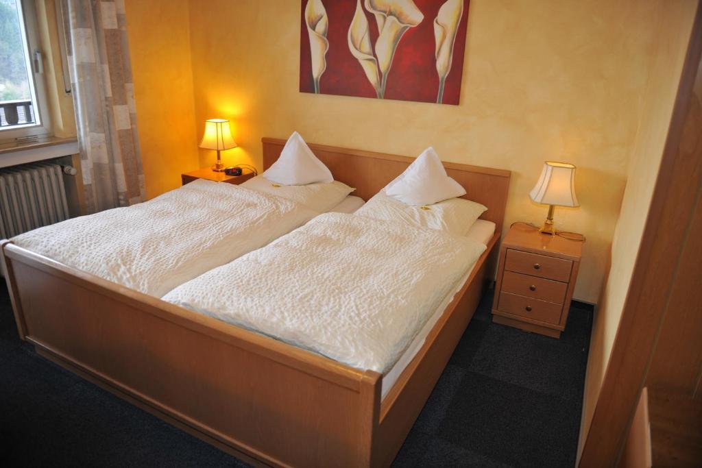 Hotel Pension Haus Berghof Hellenthal Room photo